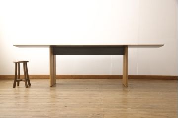 中古　美品　arflex(アルフレックス)　TAVOLO NAVE(タボロ・ナーベ)　スタイリッシュな佇まいが目を引くダイニングテーブル(食卓、6人掛け、作業台)(定価約40万円)(R-058233)
