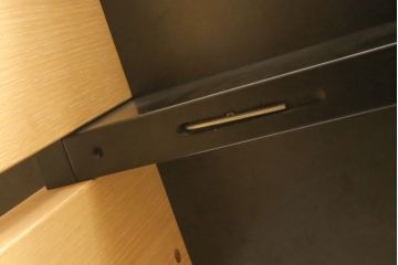 中古　美品　arflex(アルフレックス)　TAVOLO NAVE(タボロ・ナーベ)　スタイリッシュな佇まいが目を引くダイニングテーブル(食卓、6人掛け、作業台)(定価約40万円)(R-058233)