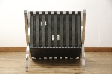 中古　超美品　展示美品　Knoll製(ノル)　Mies van der Rohe(ミース・ファン・デル・ローエ)　モダンでスタイリッシュなデザインが魅力のバルセロナチェア+オットマンセット(バルセロナスツール、1人掛けソファ、イス)(チェア定価約120万円、オットマン定価約60万円)(R-058234)