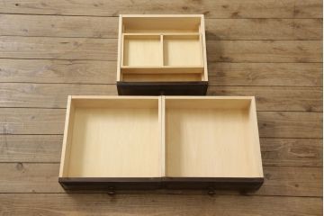 中古　美品　北海道民芸家具　ガラス引き戸のシックな食器棚(カップボード、収納棚)(R-058247)