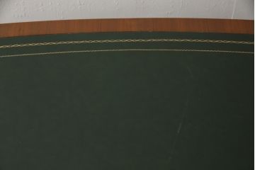 中古　最高級　イタリア製　マホガニー材　象嵌入り　繊細な脚の彫刻や滑らかな曲線が美しい両袖机(定価推定 100万円前後)(プレジデントデスク、ニーホールデスク、在宅ワーク用、テーブル)(R-058251)