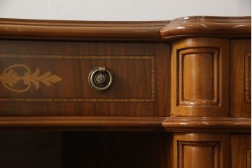 中古　最高級　イタリア製　マホガニー材　象嵌入り　繊細な脚の彫刻や滑らかな曲線が美しい両袖机(定価推定 100万円前後)(プレジデントデスク、ニーホールデスク、在宅ワーク用、テーブル)(R-058251)