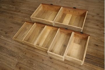 和製ビンテージ　手打ち金具　無垢総欅(ケヤキ)材　シンプルな金具が和モダンな雰囲気を醸し出す米沢車箪笥(和箪笥、収納箪笥、引き出し、ヴィンテージ)(R-058252)