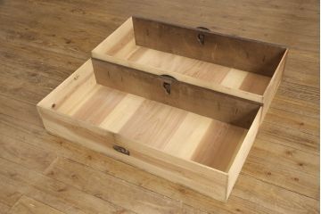 和製アンティーク　明治大正期　前面栗材　蝶覆輪金具　漆のきれいな米沢箪笥(重ね箪笥、和たんす、収納箪笥、時代箪笥、整理タンス)(R-058265)