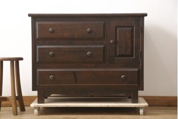 中古　北海道民芸家具　リメイク家具　上質な作りが魅力のサイドキャビネット(サイドチェスト、リビングボード、引き出し)(R-058274)