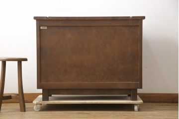 中古　北海道民芸家具　リメイク家具　上質な作りが魅力のサイドキャビネット(サイドチェスト、リビングボード、引き出し)(R-058274)