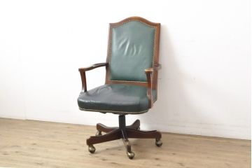 中古　DREXEL HERITAGE(ドレクセルヘリテイジ)　本革　高級感ある佇まいが目を引くレザーデスクチェア(アームチェア、オフィスチェア、回転チェア)(R-058279)