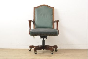 中古　DREXEL HERITAGE(ドレクセルヘリテイジ)　本革　高級感ある佇まいが目を引くレザーデスクチェア(アームチェア、オフィスチェア、回転チェア)(R-058279)
