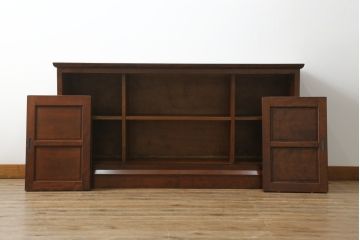 中古　美品　希少!!　松本民芸家具　クラシカルな雰囲気お高める特注品のサイドボード(ローボード、サイドキャビネット、収納棚、戸棚)(R-058282)
