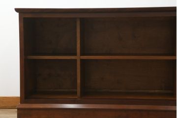 中古　美品　希少!!　松本民芸家具　クラシカルな雰囲気お高める特注品のサイドボード(ローボード、サイドキャビネット、収納棚、戸棚)(R-058282)