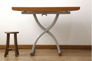 中古　イタリア　ポッゾーリ社(POZZOLI)　OZZIO-オッジオ　ユニークなデザインが目を引くエレベーターテーブル(定価約24万円)(昇降式テーブル、エクステンションテーブル、ローテーブル、ダイニングテーブル)(R-058288)