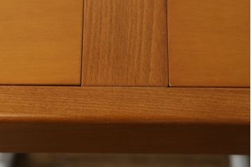 中古　イタリア　ポッゾーリ社(POZZOLI)　OZZIO-オッジオ　ユニークなデザインが目を引くエレベーターテーブル(定価約24万円)(昇降式テーブル、エクステンションテーブル、ローテーブル、ダイニングテーブル)(R-058288)