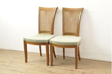中古　DREXEL HERITAGE(ドレクセルヘリテイジ)　FRANCESCA(フランチェスカ)シリーズ　ラタンの背もたれと明るい色味のファブリックが爽やかな印象を与えるダイニングチェア2脚セット(定価約32万円・2脚)(サイドチェア、椅子、イス)(R-058290)