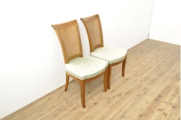 中古　DREXEL HERITAGE(ドレクセルヘリテイジ)　FRANCESCA(フランチェスカ)シリーズ　ラタンの背もたれと明るい色味のファブリックが爽やかな印象を与えるダイニングチェア2脚セット(定価約32万円・2脚)(サイドチェア、椅子、イス)(R-058290)