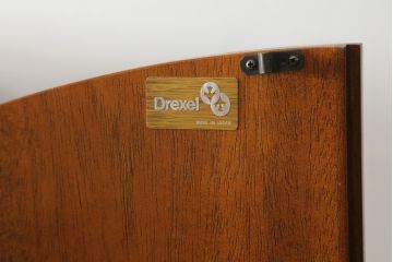 中古　美品　DREXEL HERITAGE(ドレクセルヘリテイジ)　Touraine(ツーレイン)　流れるような曲線が美しいワードローブ(定価約100万円)(洋服タンス)(R-058303)