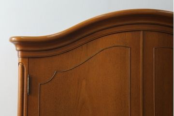 中古　美品　DREXEL HERITAGE(ドレクセルヘリテイジ)　Touraine(ツーレイン)　流れるような曲線が美しいワードローブ(定価約100万円)(洋服タンス)(R-058303)