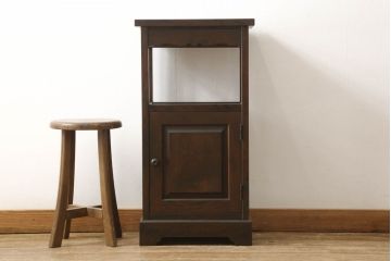 中古　北海道民芸家具　シックなお部屋にも似合う電話台(サイドテーブル、ナイトテーブル、花台、収納棚)(R-058305)