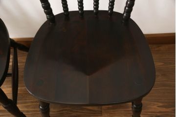 中古　美品　北海道民芸家具　クラシカルな雰囲気を醸し出すダイニングチェア2脚セット(椅子、板座チェア)(R-058310)