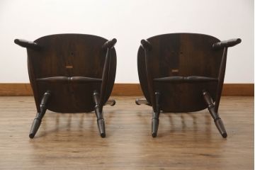 中古　美品　北海道民芸家具　クラシカルな雰囲気を醸し出すダイニングチェア2脚セット(椅子、板座チェア)(R-058310)