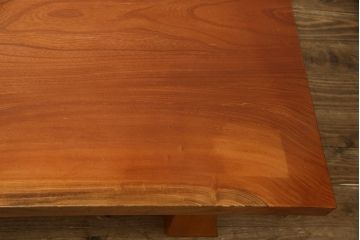 中古　美品　総欅(ケヤキ)材　一枚板を贅沢に使用した迫力溢れる座卓(ローテーブル、センターテーブル)(定価約120万円)(R-058312)