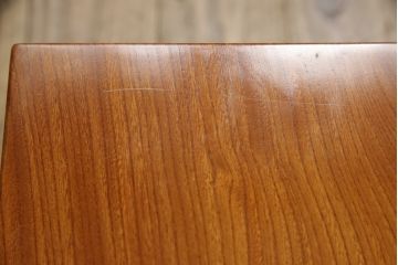 中古　美品　総欅(ケヤキ)材　一枚板を贅沢に使用した迫力溢れる座卓(ローテーブル、センターテーブル)(定価約120万円)(R-058312)