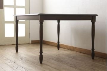 中古　美品　北海道民芸家具　細見の脚など繊細なデザインが美しいダイニングテーブル(4人掛け、食卓)(R-058313)