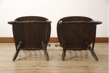 中古　美品　北海道民芸家具　クラシカルな雰囲気を醸し出すダイニングチェア2脚セット(椅子、板座チェア)(R-058316)