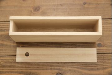 中古　国産　ケヤキ材　青木産業　趣のある和の空間を演出する衣装箪笥(サイドチェスト、引き出し、和タンス、収納箪笥)(R-058317)