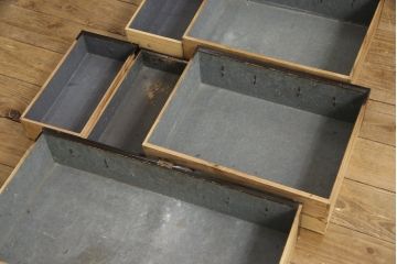 和製アンティーク　秋田産　和の趣あふれる黒漆塗り小箪笥(時代箪笥、収納箪笥、引き出し、サイドチェスト)(R-058319)