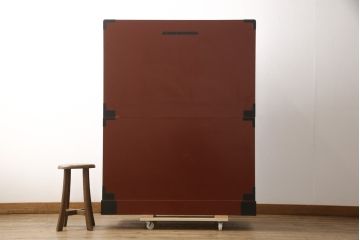 中古　美品　桐材　落ち着いた色合いの朱塗りが魅力的な米沢箪笥(衣装箪笥、チェスト、民芸箪笥、和たんす、引き出し)(R-058320)