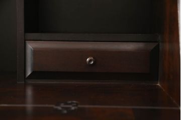 中古　北海道民芸家具　洗練された佇まいが魅力的なライティングビューロー(簿記机、在宅ワーク、在宅用ワークデスク、机、引き出し)(R-058335)