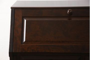 中古　北海道民芸家具　洗練された佇まいが魅力的なライティングビューロー(簿記机、在宅ワーク、在宅用ワークデスク、机、引き出し)(R-058335)
