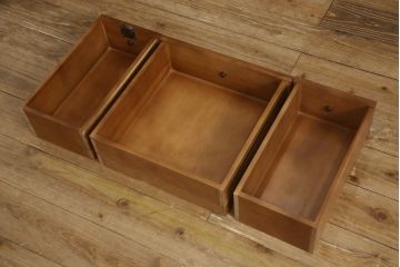 中古　美品　国会議事堂納品の高級家具メーカー　徳田家具　クラシカルなデスクとチェアのセット(ワークデスク、在宅ワーク用、テーブル、椅子、イス)(R-058344)