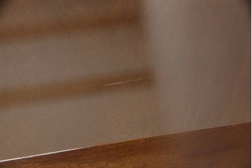 中古　美品　国会議事堂納品の高級家具メーカー　徳田家具　クラシカルなデスクとチェアのセット(ワークデスク、在宅ワーク用、テーブル、椅子、イス)(R-058344)