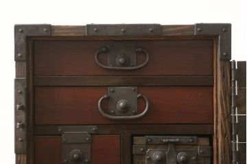 和製アンティーク　極小サイズ　凝ったつくりの銭箱付き船箪笥(掛硯型、懸硯型、舟箪笥、小引き出し、硯箱)(R-058348)