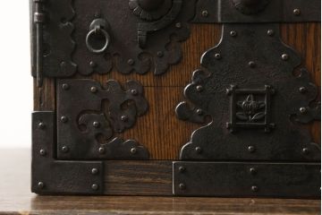 和製アンティーク　極小サイズ　凝ったつくりの銭箱付き船箪笥(掛硯型、懸硯型、舟箪笥、小引き出し、硯箱)(R-058348)