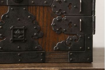 和製アンティーク　極小サイズ　凝ったつくりの銭箱付き船箪笥(掛硯型、懸硯型、舟箪笥、小引き出し、硯箱)(R-058348)