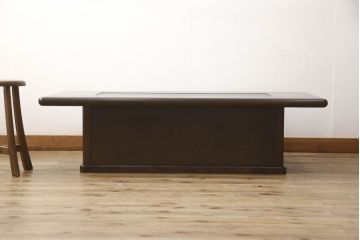 中古　美品　モリシゲ(森繁)　シンプルで洗練された雰囲気が漂う囲炉裏型センターテーブル(ローテーブル、座卓)(R-058352)