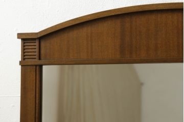 中古　美品　DREXEL HERITAGE(ドレクセルヘリテイジ)　上品な佇まいが魅力的なウォールミラー(壁掛けミラー、鏡)(R-058354)