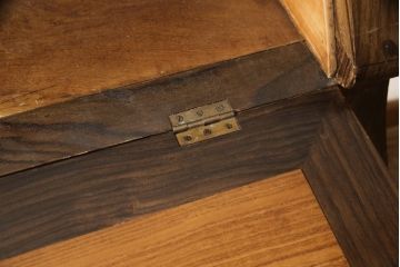 ビンテージ　海外輸入家具　曲線を多様したデザインがエレガントな雰囲気を醸し出すライティングビューロー(在宅ワーク、ワークデスク、在宅用、チェスト、ヴィンテージ)(R-058364)