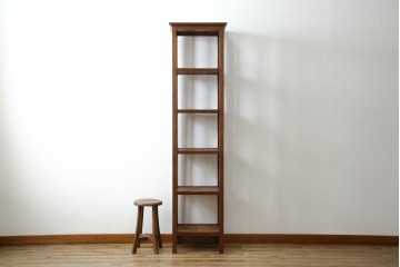 中古　希少な絶版品!　美品　アジアン家具　ヒッカドゥワ(HIKKA DUWA)　チーク材　シンプルな縦型飾り棚　(R-058369)