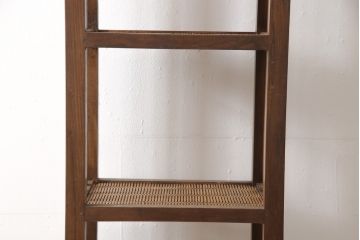 中古　希少な絶版品!　美品　アジアン家具　ヒッカドゥワ(HIKKA DUWA)　チーク材　シンプルな縦型飾り棚(オープンラック、オープンシェルフ)(R-058370)
