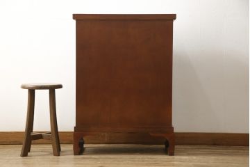 ビンテージ家具　アンティーク調　李朝デザイン　雅やかな佇まいが魅力的な収納棚(キャビネット、箪笥、戸棚、ヴィンテージ)(R-058381)