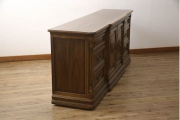 中古　美品　マホガニー材　DREXEL HERITAGE(ドレクセルヘリテイジ)　重厚感あるつくりが魅力的なサイドボード(チェスト、カウンター、リビングボード)(R-058386)