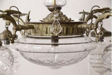 ヴィンテージ照明　アメリカビンテージ　クラシカルな空間を演出する真鍮製のシャンデリア(天井照明、吊り下げ照明)(R-058387)