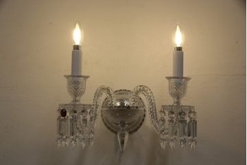 超美品　2018年製　フランス　baccarat(バカラ)　ゼニス　ウォールユニット　エレガントな雰囲気と煌めく美しさが魅力のウォールランプ(シャンデリア、壁掛け照明、壁付け照明、フルレッドクリスタルガラス)(定価約77万円)(R-058388)