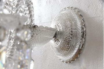 超美品　2018年製　フランス　baccarat(バカラ)　ゼニス　ウォールユニット　エレガントな雰囲気と煌めく美しさが魅力のウォールランプ(シャンデリア、壁掛け照明、壁付け照明、フルレッドクリスタルガラス)(定価約77万円)(R-058388)