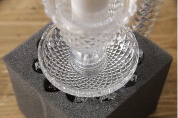 超美品　2018年製　フランス　baccarat(バカラ)　ゼニス　ウォールユニット　エレガントな雰囲気と煌めく美しさが魅力のウォールランプ(シャンデリア、壁掛け照明、壁付け照明、フルレッドクリスタルガラス)(定価約77万円)(R-058388)