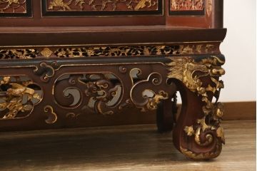 アンティーク家具　中国　金箔を使った装飾彫刻が目を惹くベンチソファ(ラウンジチェア、板座チェア)(R-058394)