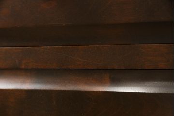 中古　美品　北海道民芸家具　引き出し9杯　シックな色合いが和モダンなお部屋にピッタリな縦型チェスト(洋服タンス、サイドチェスト、引き出し)(R-058399)